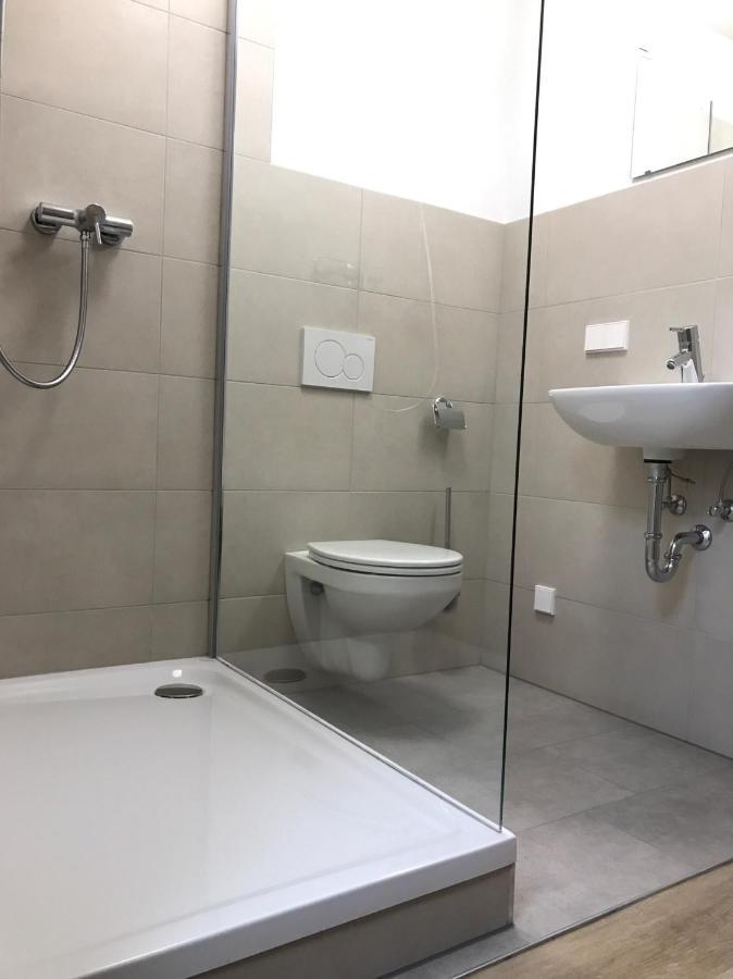 Site.Inn Wien Хімберг Екстер'єр фото